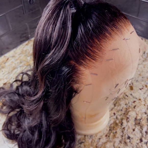 Beautiful Custom 26’ glueless transparent lace frontal wig (Ready 2Ship) - Picture 3 of 6